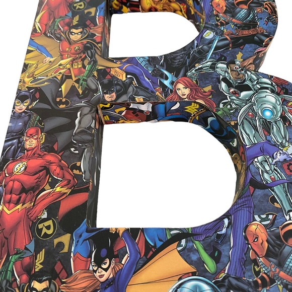 POP CREATIONS Wall Decor DC Comics “B” - Picture 3 of 6